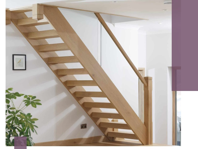 Изготовление деревянных лестниц под ключ в Кольчугине для дома