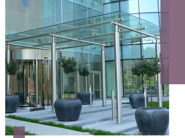 Навесы из стекла на заказ в Кольчугине — монтаж и установка