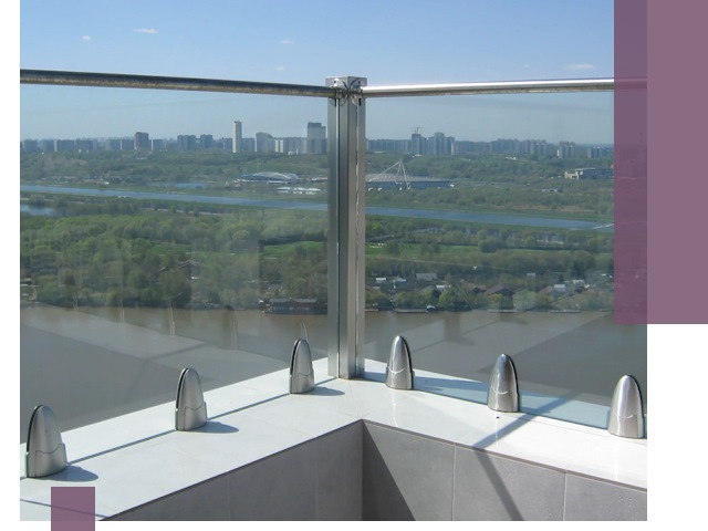 Стеклянные парапеты премиум класса в Кольчугине для домов и бизнесов