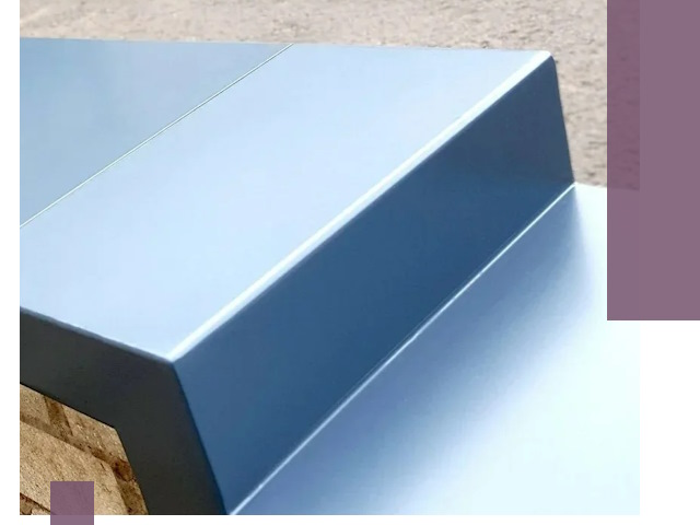 Крышки на парапет в Кольчугине: изготовление и монтаж под ключ